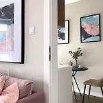 Apartamenty-wroc Center By The Bridge Apartman *