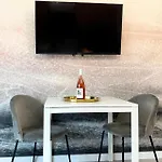 Apartamenty-wroc Center By The Bridge *