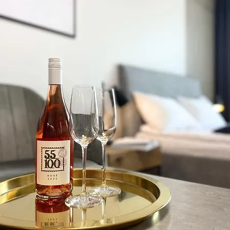 아파트 Apartamenty-wroc Center By The Bridge *