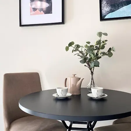 Daire Apartamenty-wroc Center By The Bridge *