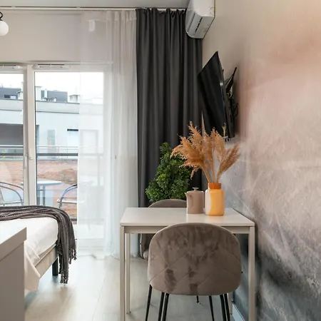 Apartamenty-wroc Center By The Bridge Apartment *